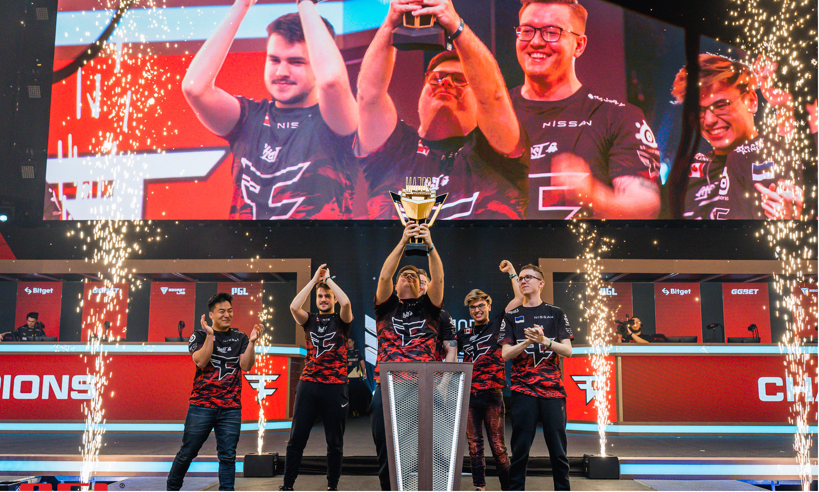 上的坚持 上的坚持