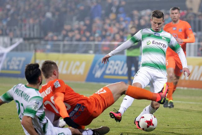 足球市場的 足球市場的